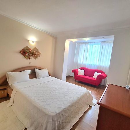 Stefan Cel Mare Apartment Chisinau Ngoại thất bức ảnh