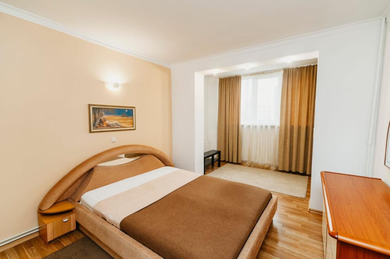 Stefan Cel Mare Apartment Chisinau Ngoại thất bức ảnh