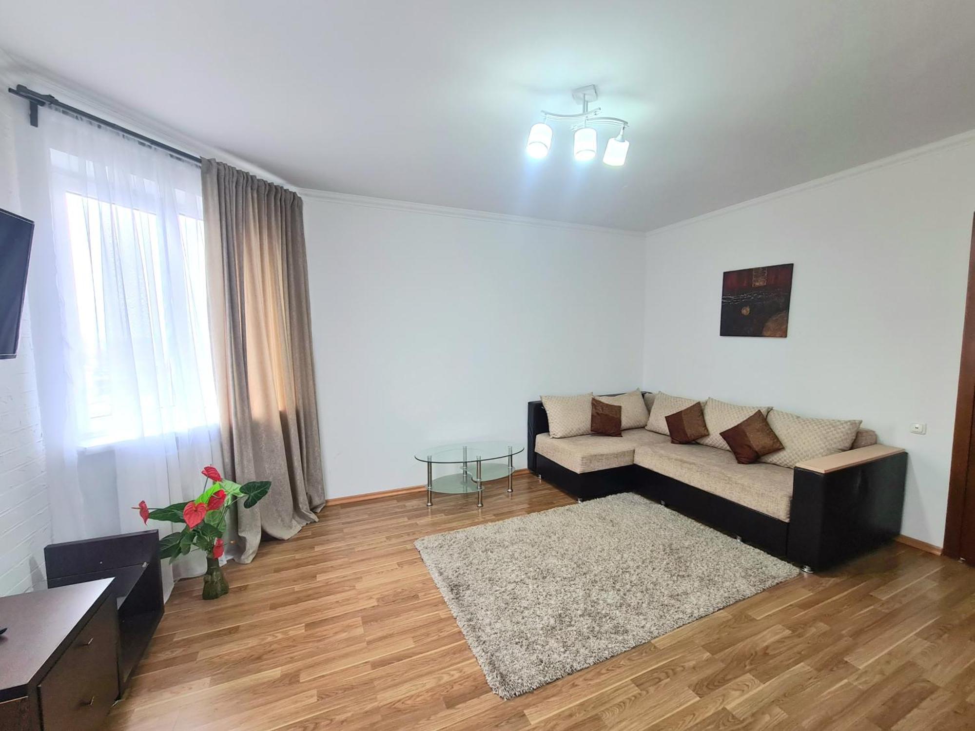 Stefan Cel Mare Apartment Chisinau Ngoại thất bức ảnh